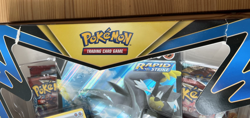 Pokemon - Rapid Strike Urshifu V Box NEW 820650808432 - Image 3