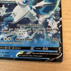 Pokemon Card TCG Glaceon V 040/203 SWSH07 Evolving Skies Ultra Rare Holo NM - Image 3