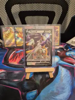 Arceus V 122/172 Pokemon TCG: Brilliant Stars - Image 1