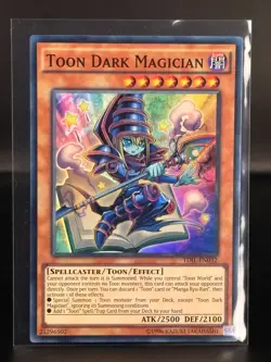 Toon Dark Magician TDIL-EN032 Super Rare Unlimited - 44 - Image 1