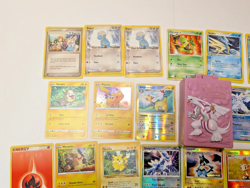 2008 Burger King Pokemon Palkia Carrying Case + 40 Pokemon Cards Lot - Image 5