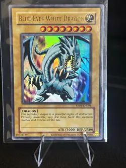 Konami Yu-Gi-Oh! Blue-Eyes White Dragon RP01-EN001 Ultra Rare Holo Unlimited - Image 1