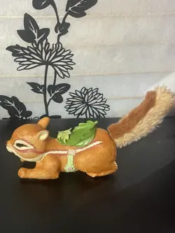 Disney Fairies Tinkerbell Ride-Along Friends Scamper Chipmunk Squirrel Figure - Image 3