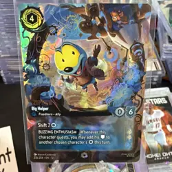 🔥Disney Lorcana Zipper - Big Helper Enchanted Foil Wilds Unk 235/204 English🔥 - Image 1