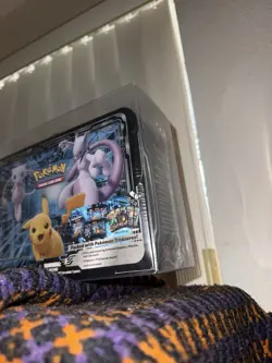 Pokemon TCG Fall 2019 Collectors Chest Tin Lunchbox SEALED 820650805462 - Image 3