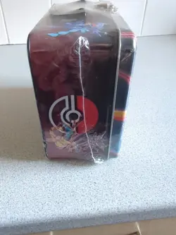 Pokemon 2023 Collectors Chest Lunchbox Tin Charzard READ DESCRIPTION - Image 4