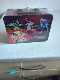 Pokemon 2023 Collectors Chest Lunchbox Tin Charzard READ DESCRIPTION - Image 5