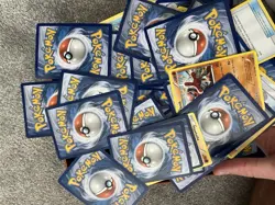 Absolute Ton of Pokemon Cards Bundle *Great if your starting your own collection - Image 5