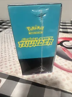 2018 POKEMON SUN & MOON LOST THUNDER ELITE TRAINER BOX ETB FACTORY SEALED W/CASE - Image 4