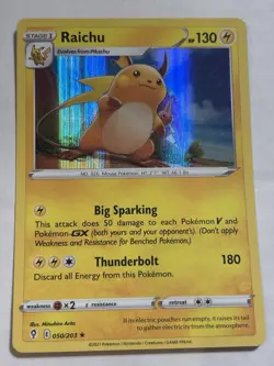 Pokemon TCG Raichu 050/203 Evolving Skies Holo Rare EN Stage 1 - Image 1