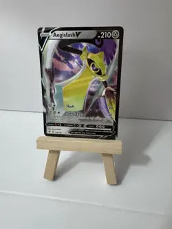 Pokemon Vivid Voltage Aegislash v Ultra Rare Card 126/185 - Image 1