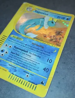 Pokemon Card-Vaporeon-H31/H32-Holo-NoCrystal-Skyridge-ENG-Very Played - Image 3