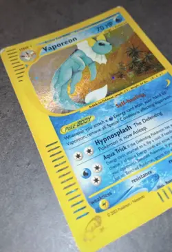 Pokemon Card-Vaporeon-H31/H32-Holo-NoCrystal-Skyridge-ENG-Very Played - Image 4