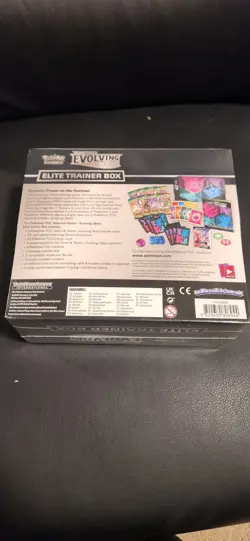 Pokemon Evolving Skies Elite Trainer Box ETB Sealed, Small Tear - Image 2