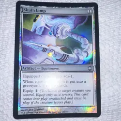 Wizards of the Coast Magic: The Gathering Skullclamp Darksteel Foil English #140 - Image 2