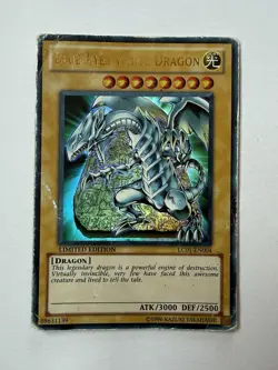 Yu-Gi-Oh! Blue-Eyes White Dragon Holo Card Lot - Image 3