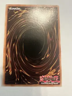 Yugioh Blue-Eyes White Dragon 1st Edition Gold Ultra Rare PGL2-EN080 NM - Image 2