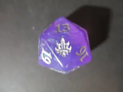 Life Counters / Spindowns Throne of Eldraine Oversized 32 mm Spindown Dice (Shin - Image 1