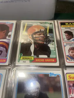 1981 Topps Football Complete Set in a Collector’s Binder Joe Montana PSA 5 - Image 3
