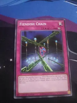 YuGiOh Fiendish Chain SDCK-EN037 Common 1st Edition - Image 1