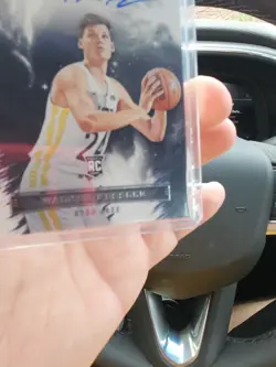 2022-23 Panini Origins Walker Kessler Autographs RC Auto Jazz #RA-WKL ON CARD 🔥 - Image 4