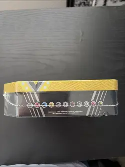 Sealed 2020 Pokemon TCG V Powers Tin Pikachu V with 5 Booster Packs - Image 4