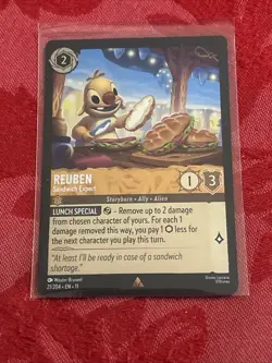 FOIL Disney Lorcana Winterspell - Reuben - Sandwich Expert - 21/204 - FOIL - Image 1