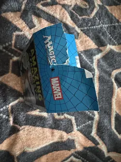 Magic the Gathering Spider-Man Gift Bundle (opened) NOT BRAND NEW - Image 3