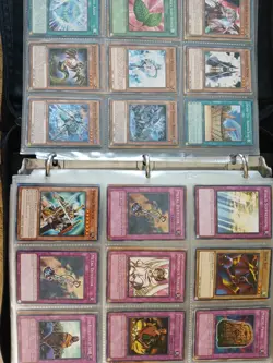 Yugioh Yu-Gi-Oh Approximately 800 Random Cards Bulk Lot - Image 3