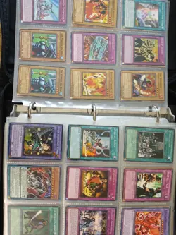 Yugioh Yu-Gi-Oh Approximately 800 Random Cards Bulk Lot - Image 4