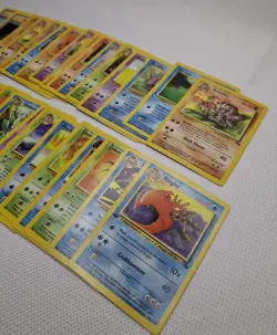 Vintage Pokemon TCG Card Lot of 33 Fossil Set 1st Edition & Regular - NM/LP - Image 2