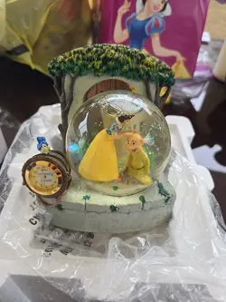 Disney Snow White & The Seven Dwarfs Snow Globe w/ Clock - Works - Image 1