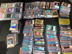 yugioh cards lot holo Foil Cards Only 900+ Cards MAKE OFFERS!!! - Image 1