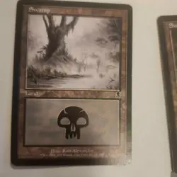 Lot of 3 Old Lands: Odyssey Island, 2x Swamp - Image 5