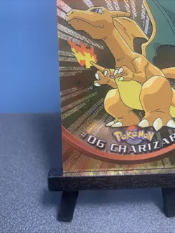 Topps Pokemon TV Animation Edition #06 Charizard Foil Black Label - HP-DMG - Image 5