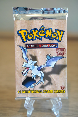 Pokemon TCG 1999 1st Edition Fossil Booster Pack Aerodactyl Art WOTC Sealed - Image 1