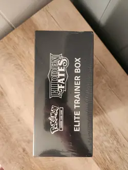 Pokemon TCG: Hidden Fates Elite Trainer Box ETB & Plastic Case! PLEASE READ - Image 5