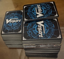 Cardfight Vanguard TCG Lot - 500 cards - 5 Foils - NM clean. - Image 1