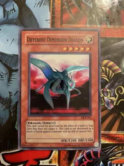 Yu-Gi-Oh! TCG Different Dimension Dragon Dark Crisis DCR-EN015 Unlimited NM - Image 1
