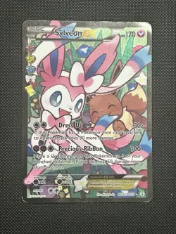 Sylveon EX RC32/RC32 Generations Radiant Collection Pokemon Card HP/DMG - Image 1