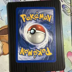 Wizards of the Coast Ninetales reverse Holo legendary collection - Image 5