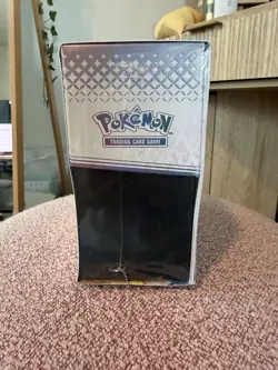 New Pokemon TCG Scarlet and Violet Prismatic Evolutions ETB Small Rip Sealed - Image 4