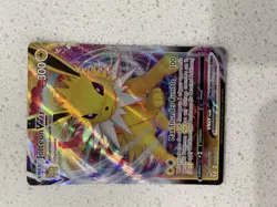 Pokemon TCG Jolteon Vmax Evolving Skies 051/203 Holo Ultra Rare - Image 2