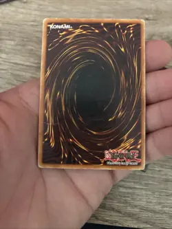 Yugioh Dark Magician BPT-001 Limited Edition Secret Rare HP/DMG - Image 2
