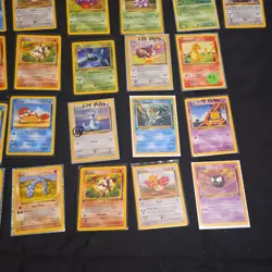 ORIGINAL POKEMON CARDS FROM 1999 PERFECTLY MINT CONDITION MULITPLE SETS - Image 4
