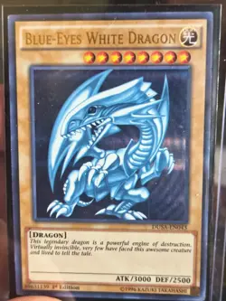 Blue-Eyes White Dragon DUSA-EN043 Duelist Saga 1st Edition - Image 1