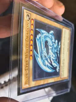 Blue-Eyes White Dragon DUSA-EN043 Duelist Saga 1st Edition - Image 3