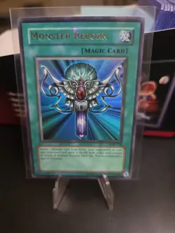 Yugioh TCG Monster Reborn Unlimited Ultra Rare LOB-118 MP - Image 1