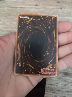 Dark Magician BPT-001 2002 Collectors Tin Limited Edition H/P - Image 2
