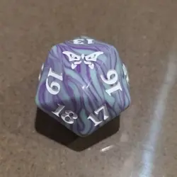 Magic The Gathering Duskmourn D20 spindown dice purple green MTG - Image 1